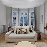 Spacious And Elegant 2Br Airconditioned Trocadero