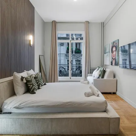Spacious&elegant 2br Airconditioned Trocadéro *